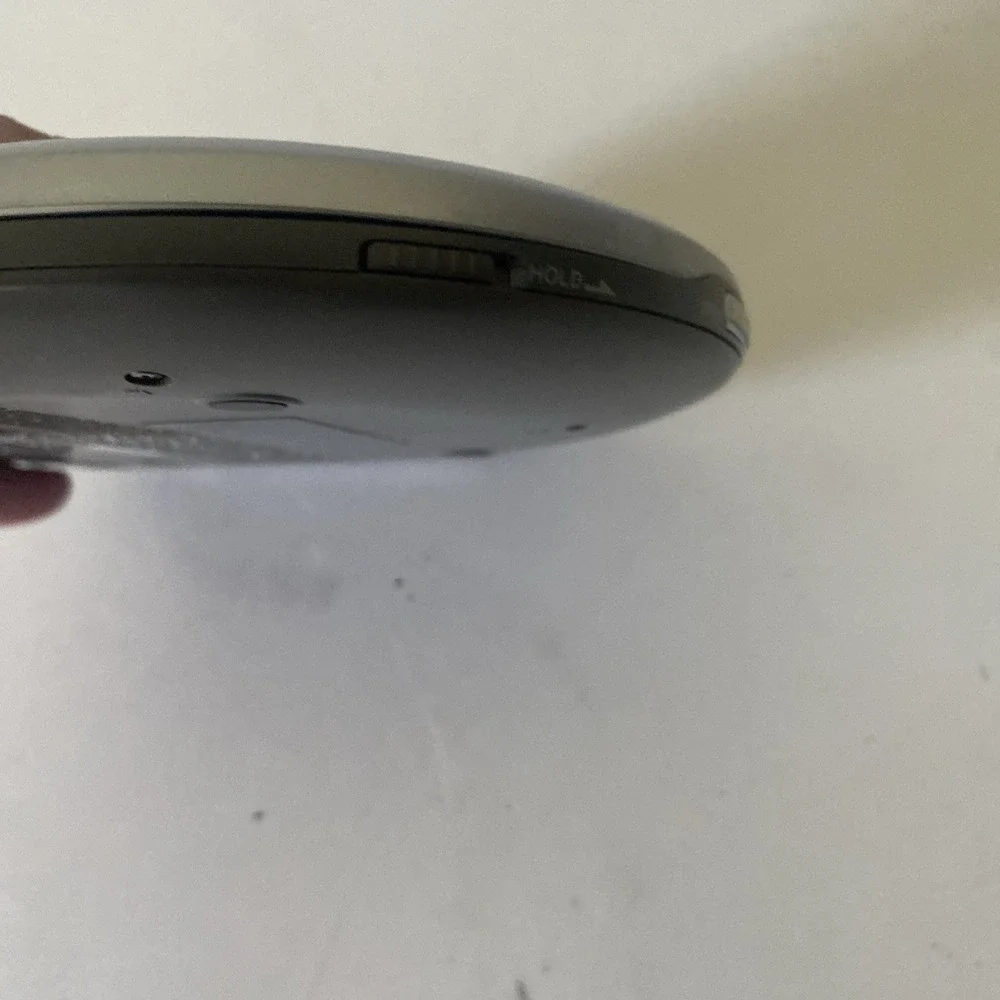 Sony Discman ESP2 Portable Personal CD Player Silver D-E775 Shock Protection